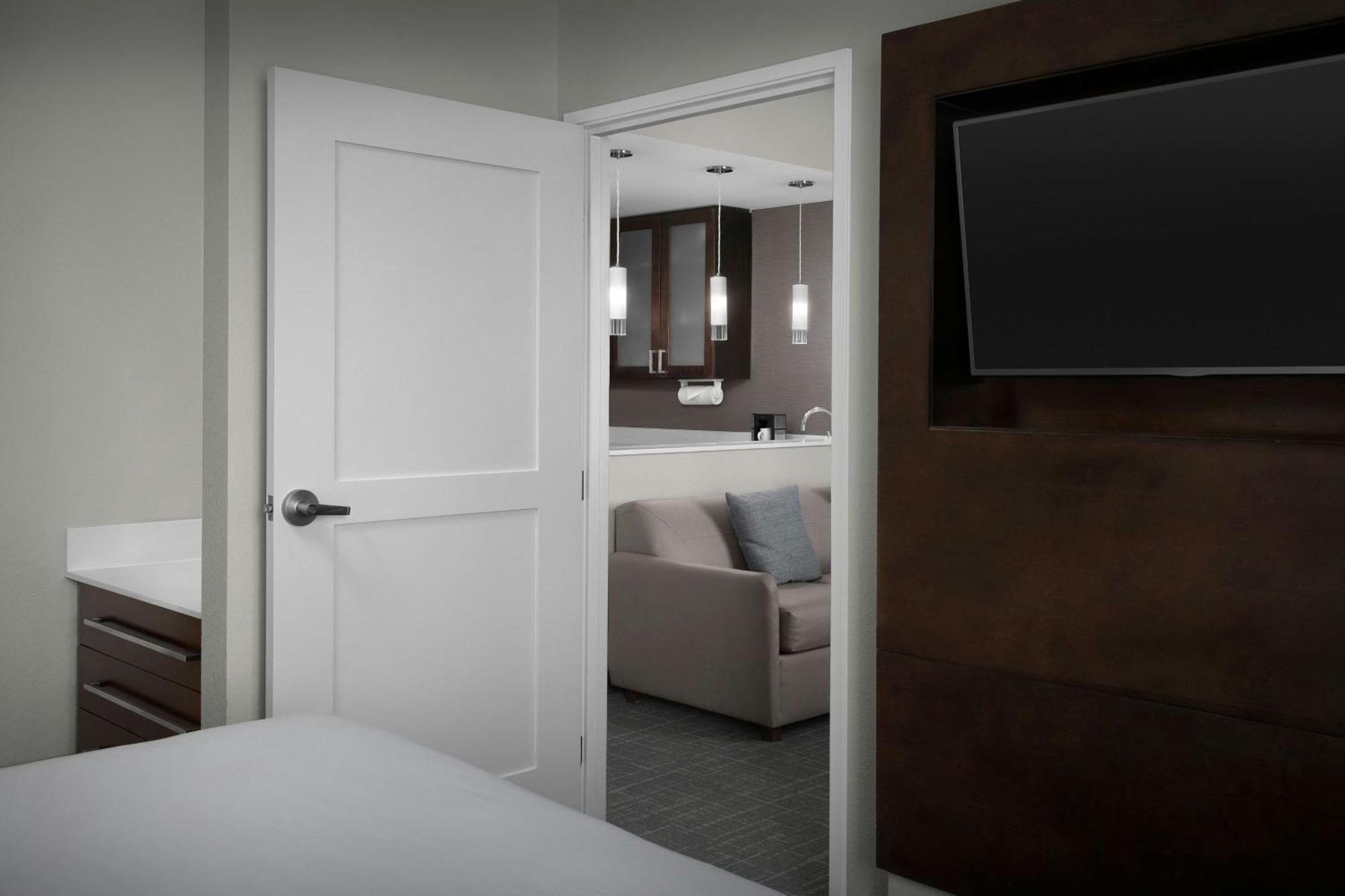 Residence Inn By Marriott Fort Lauderdale Airport & Cruise Port Дания-Бич Экстерьер фото